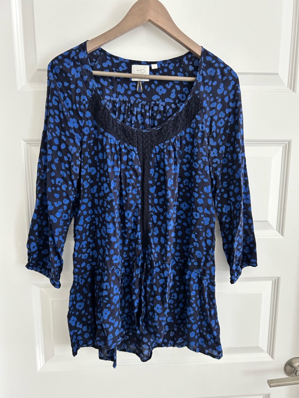 HD in Paris Crochet Trim Top Blue Size S